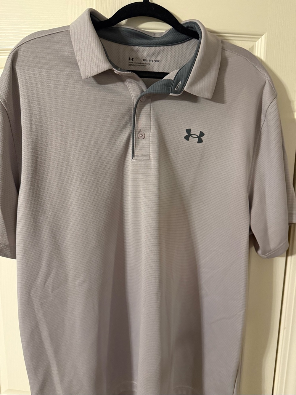 Under Armour Men’s Light Gray Golf Polo with Dark Gray Logo